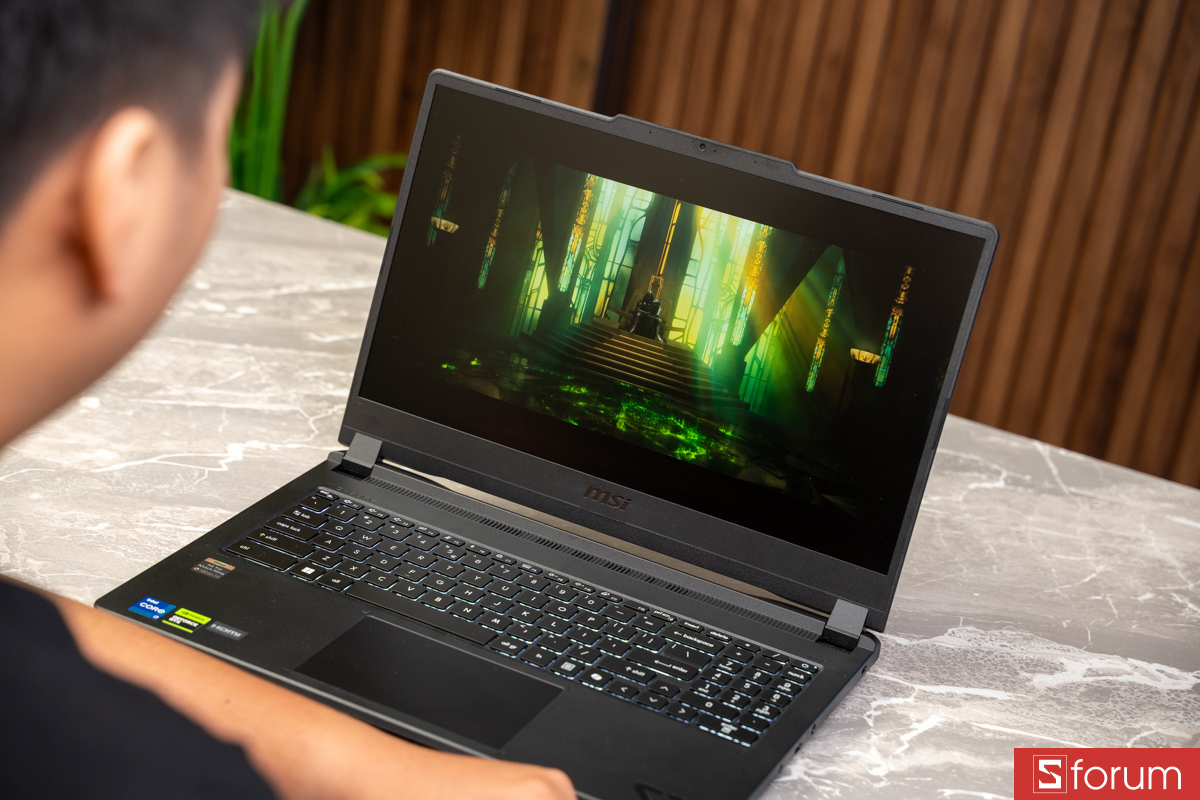 Độ sáng trên MSI Cyborg 15 2026