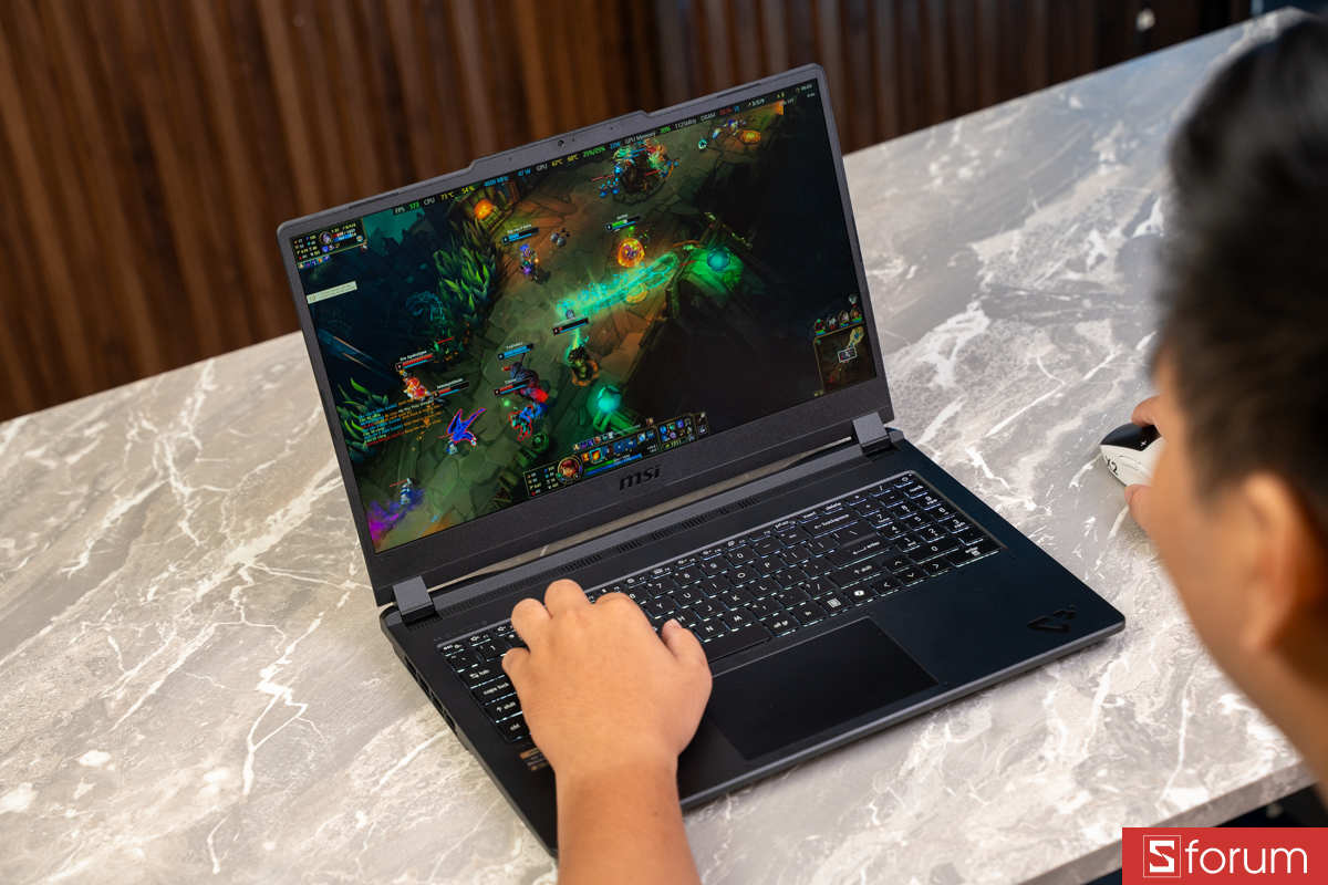 Trải nghiệm MSI Cyborg 15 2026