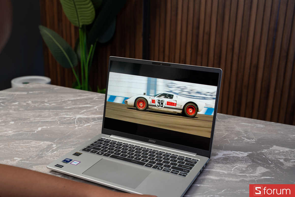 Trải nghiệm MSI Modern 14S AI+