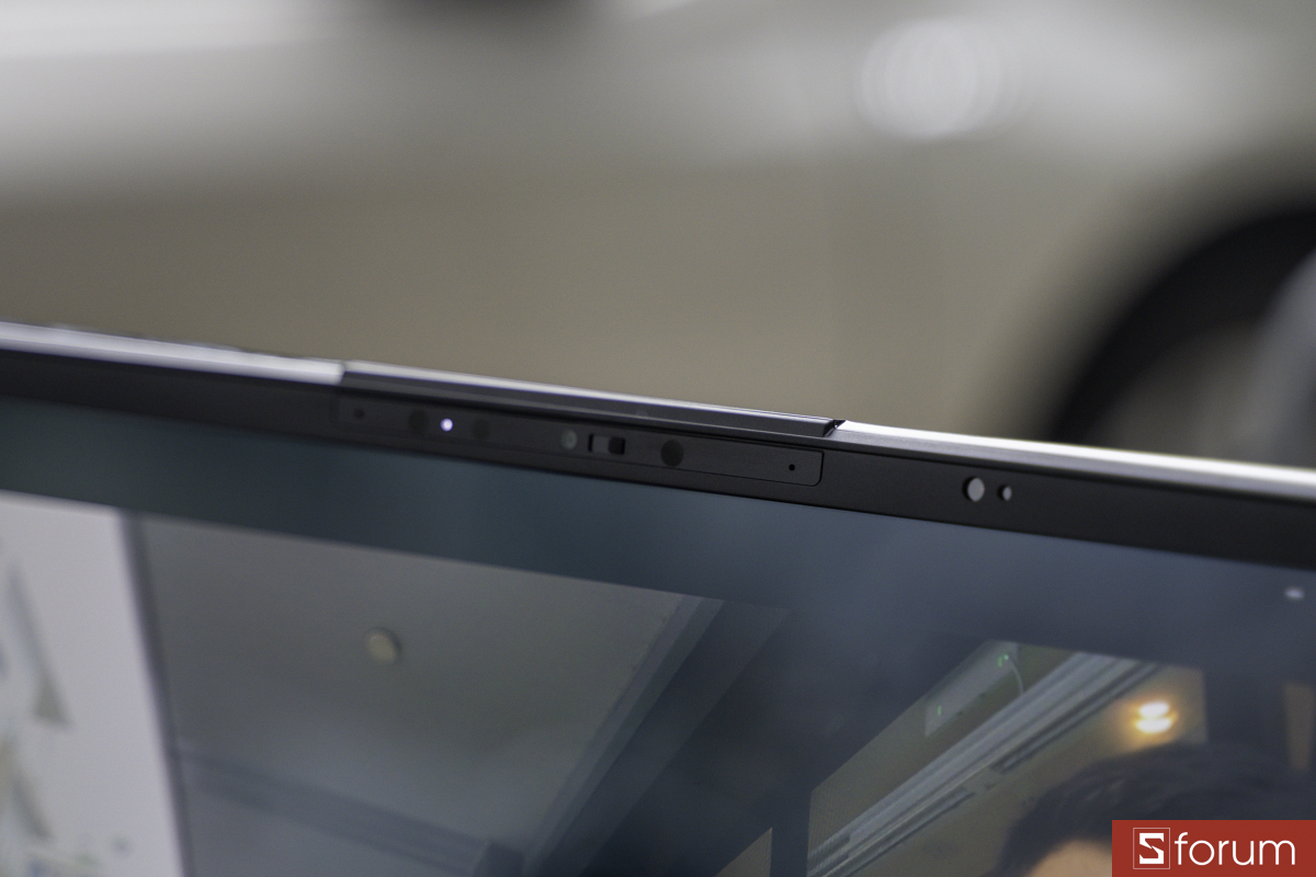 Webcam trên MSI Prestoge 13 AI+ Ukiyue Edition