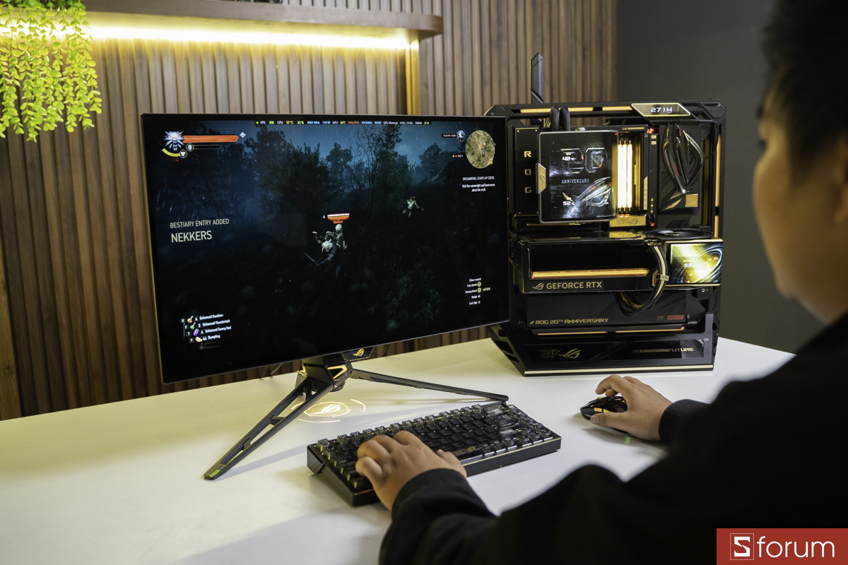 Trên tay PC ASUS ROG 20th ANNIVERSARY