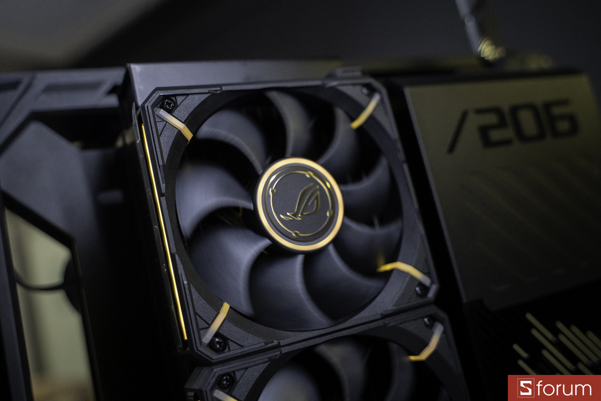 Hệ thống tản nhiệt trên PC ASUS ROG 20th ANNIVERSARY