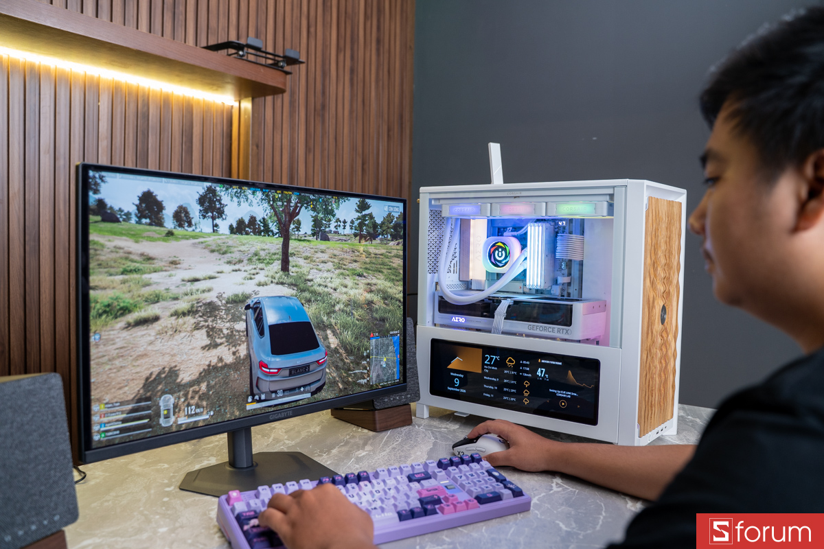 Chơi game trên PC GIGABYTE AORUS
