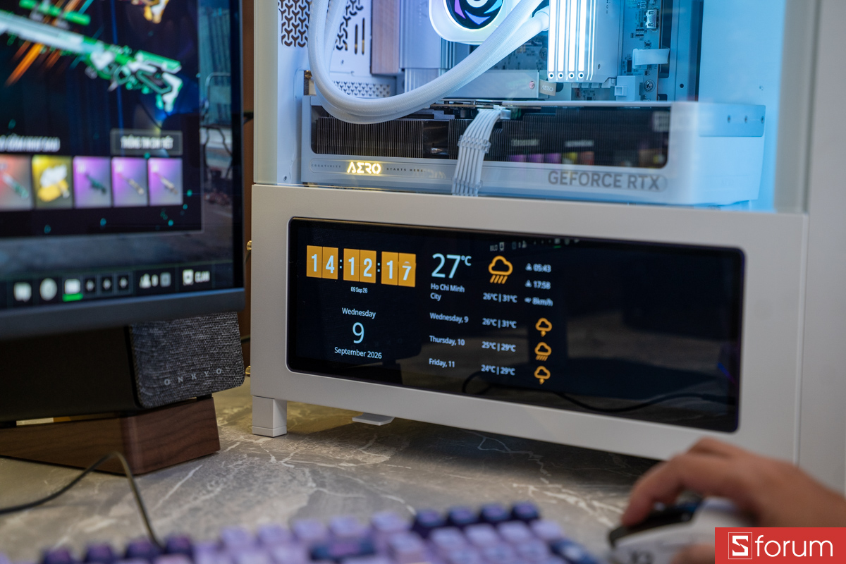Màn hình phụ trên PC GIGABYTE AORUS