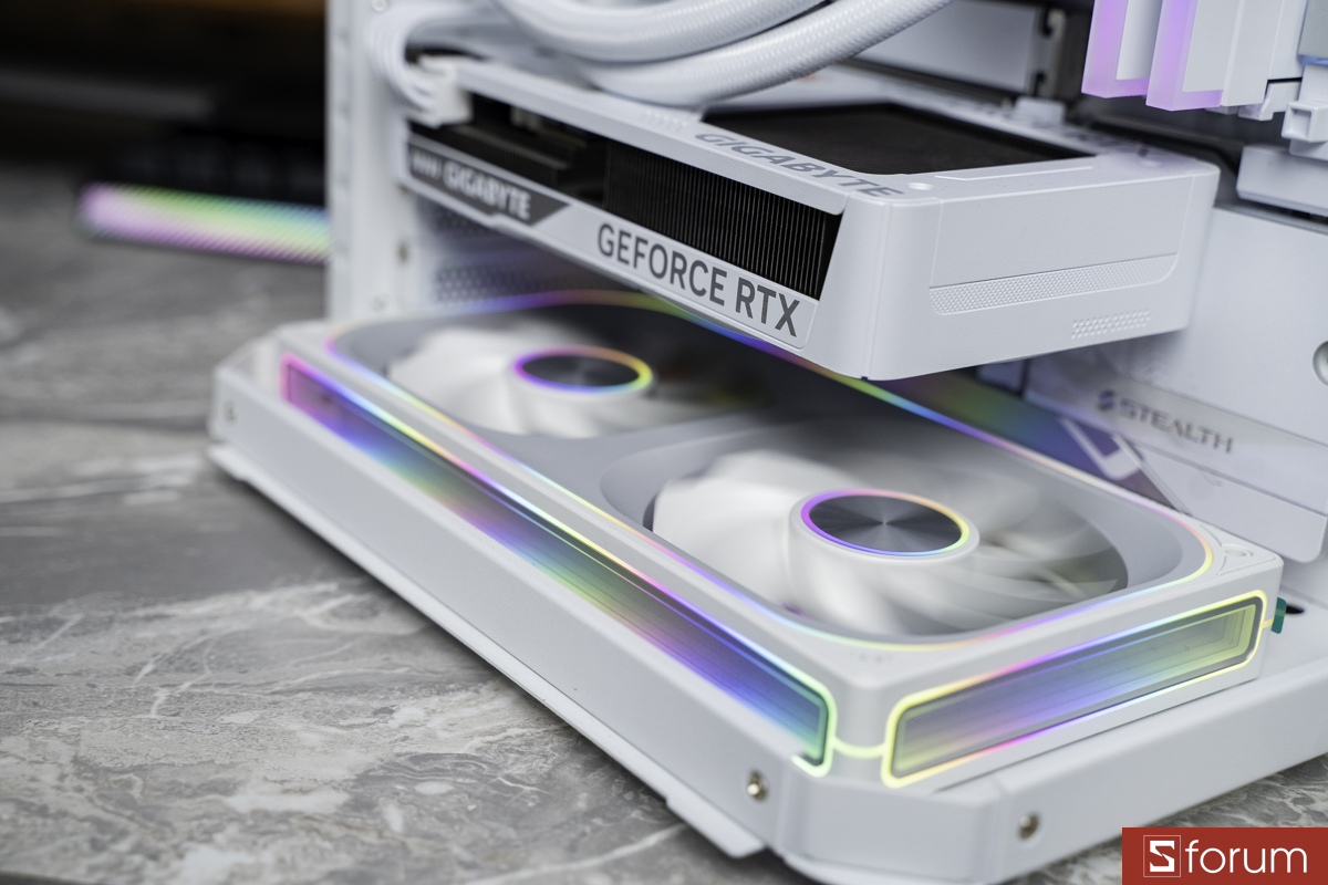 NVIDIA GeForce RTX 5070 GAMING OC 12G GIGABYTE EAGLE