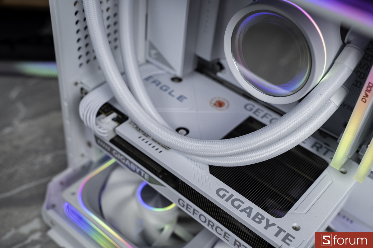 NVIDIA GeForce RTX 5070 GAMING OC 12G GIGABYTE EAGLE
