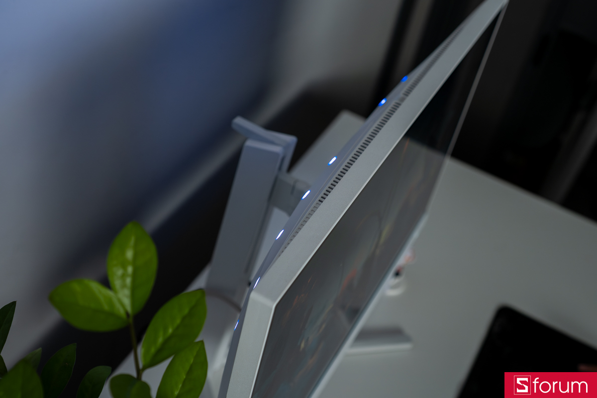 Đèn ambient trên Philips Evnia 27M2N5901A