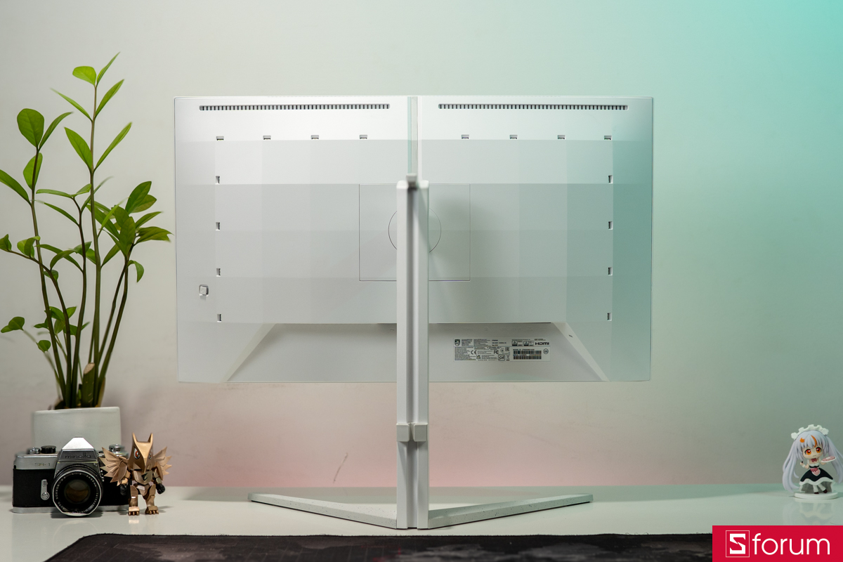 Mặt lưng Philips Evnia 27M2N5901A