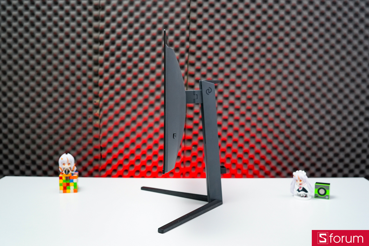 Độ dày Philips Evnia 27M2N6500