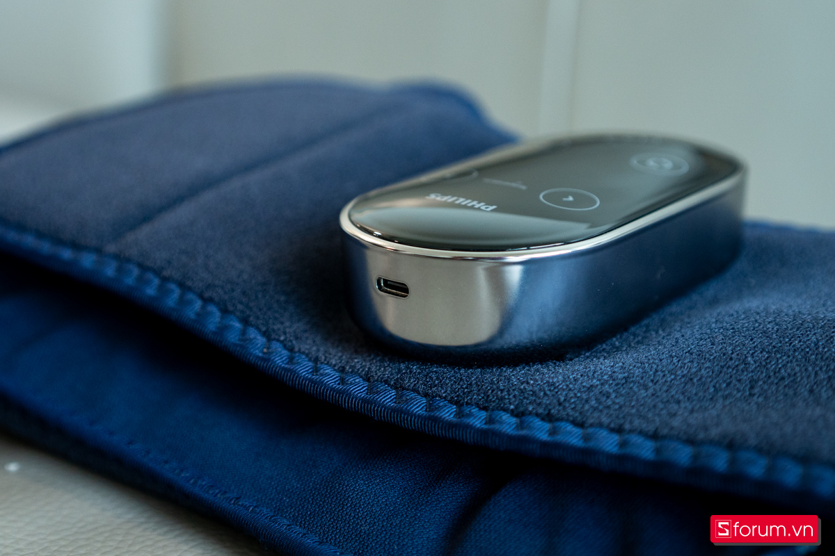Cổng sạc USB-C trên Philips Waist Massager