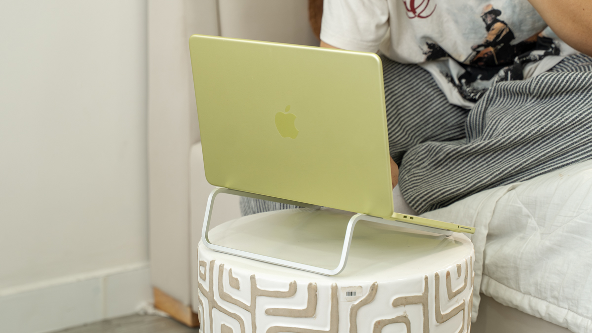 Trên tay Rain Design mBar: Nhỏ gọn, chắc chắn, hoàn thiện chuẩn “gu” MacBook, giá chỉ 549K?