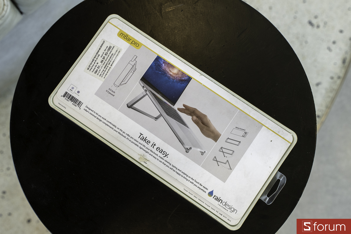 Mặt sau vỏ hộp Rain Design mBar Pro