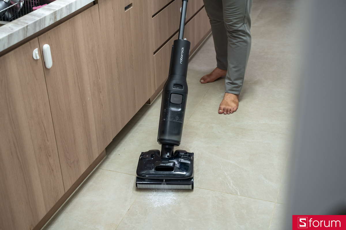 Sử dụng Roborock F25 Ace Pro trong nhà bếp