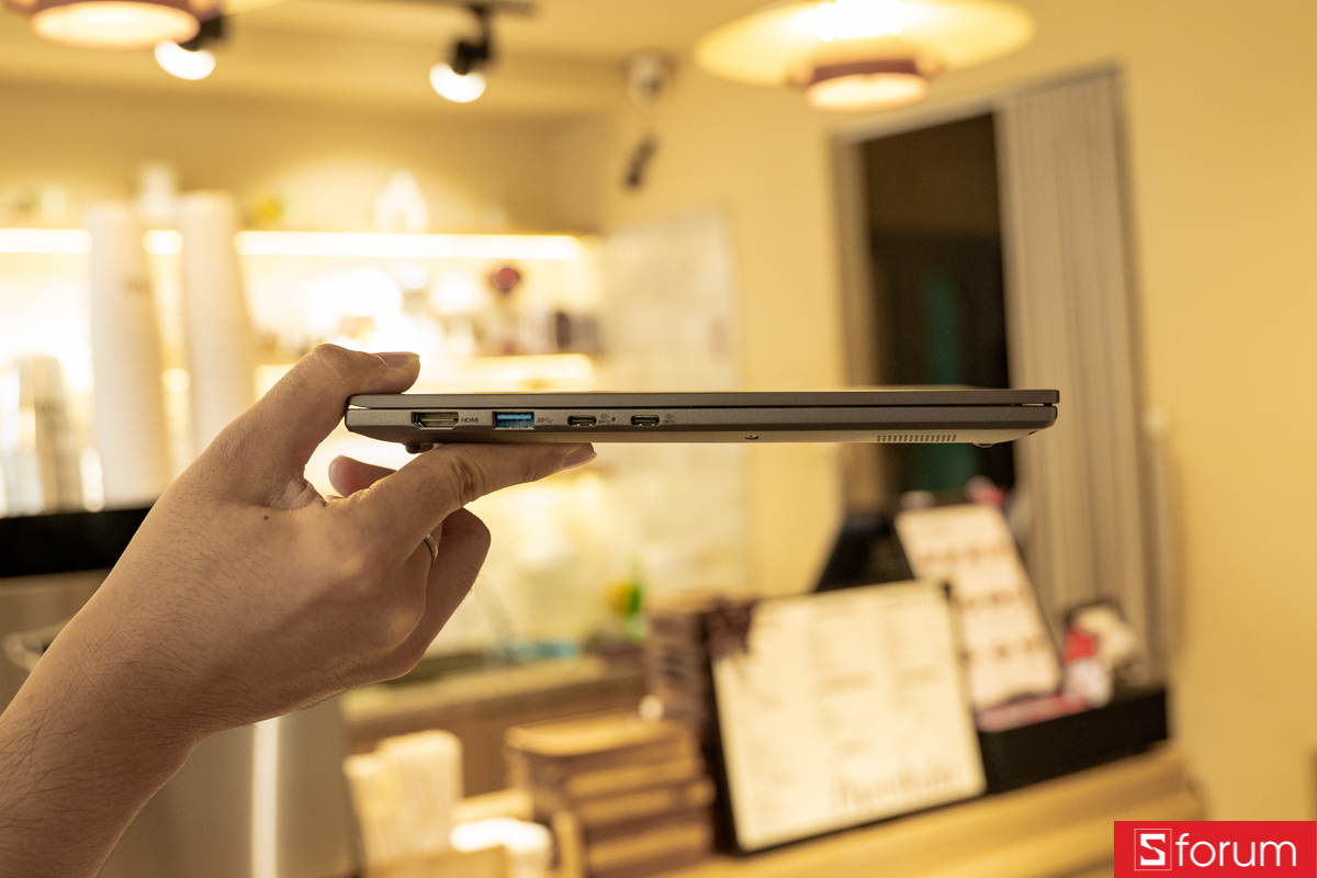 Cạnh trái Thunderobot AiBook 14 Air
