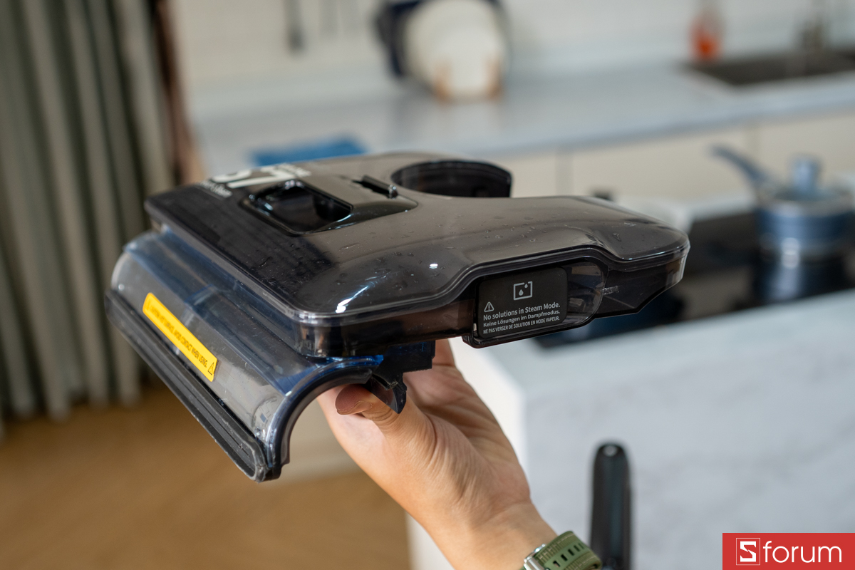 Cách thay cuộn lau trên thiết bị