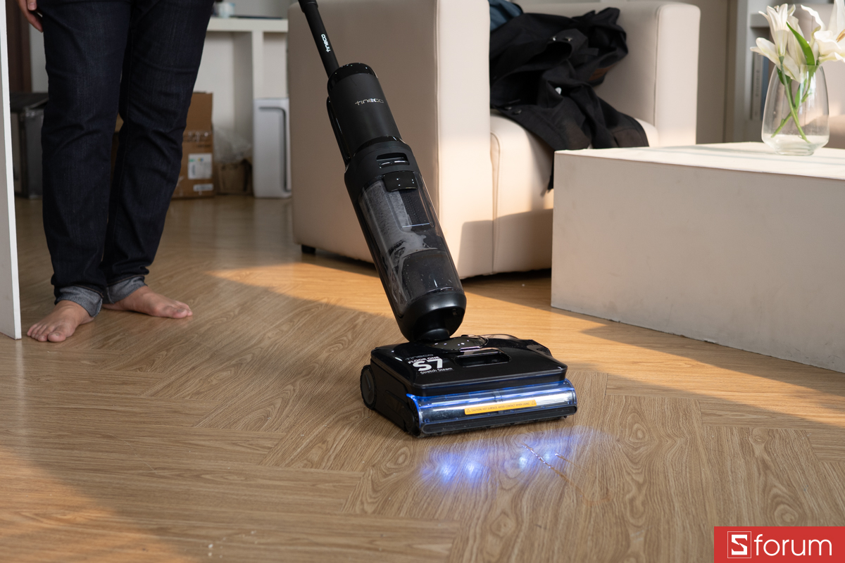 Trên tay Tineco FLOOR ONE S7 Stretch Steam