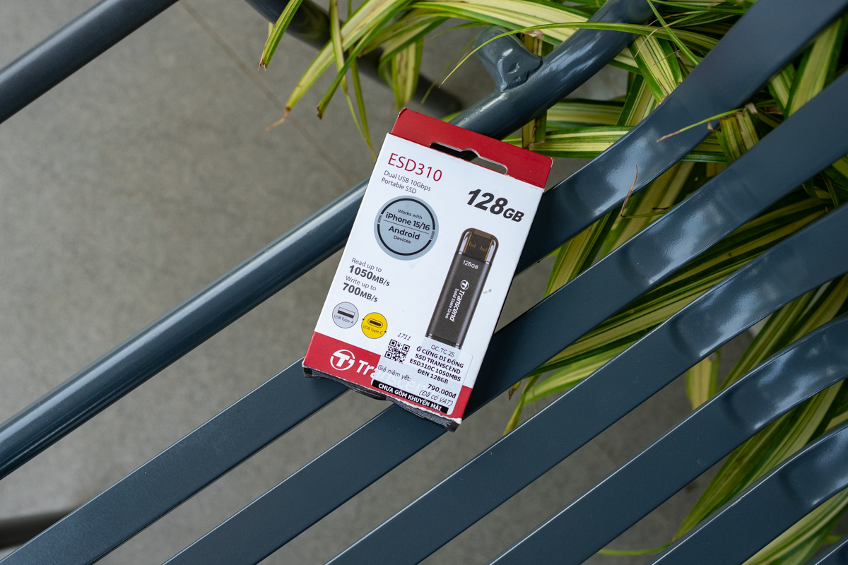 Vỏ hộp Transcend ESD310C