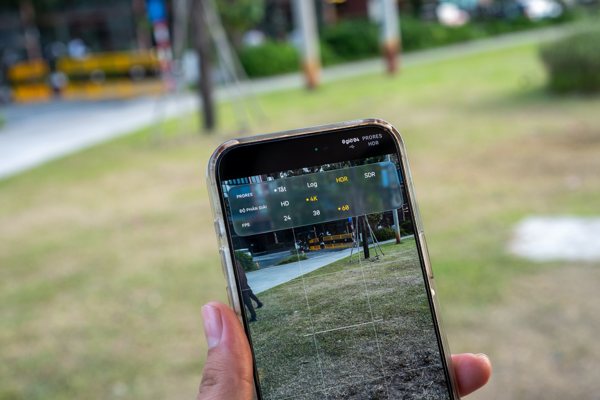 Lưu trữ video trên iPhone vào Transcend ESD310C