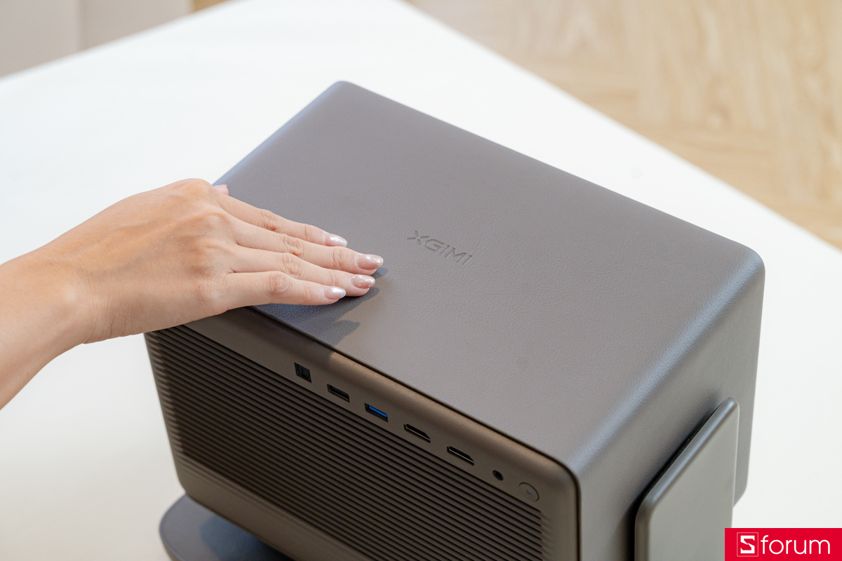 Mặt trên XGIMI Horizon 20