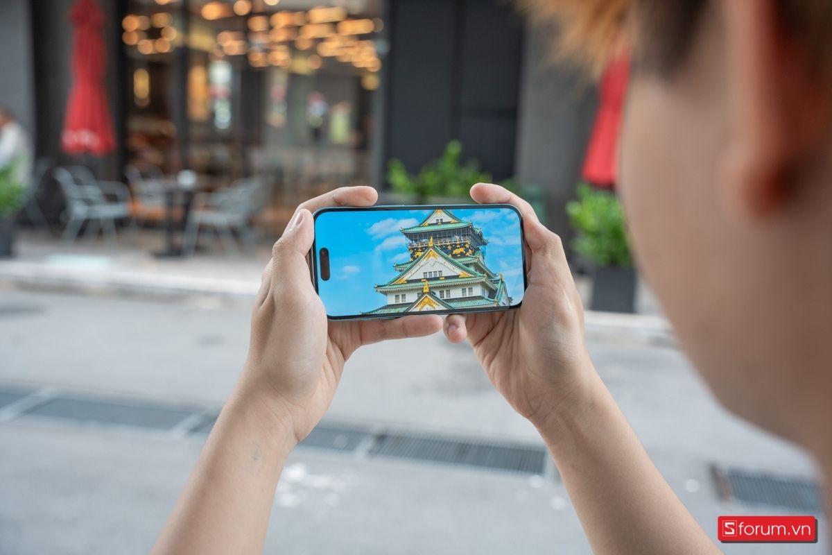 Ảnh thực tế iPhone 16 màu xanh - Hiệu năng