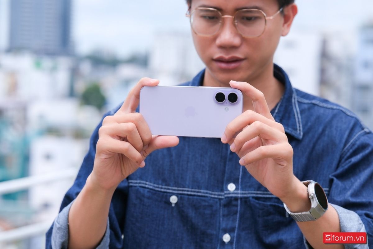Ảnh thực tế iPhone 17 màu tím - Ưu điểm