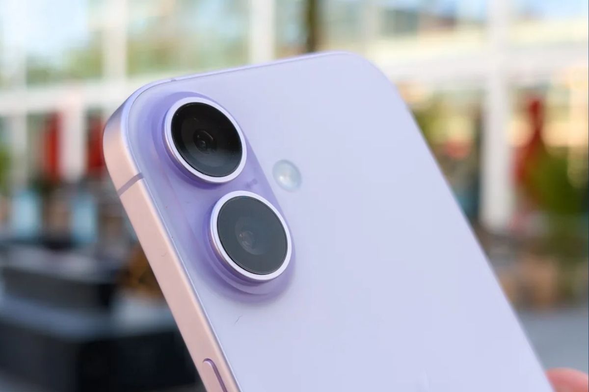Ảnh thực tế iPhone 17 màu tím - Nhược điểm