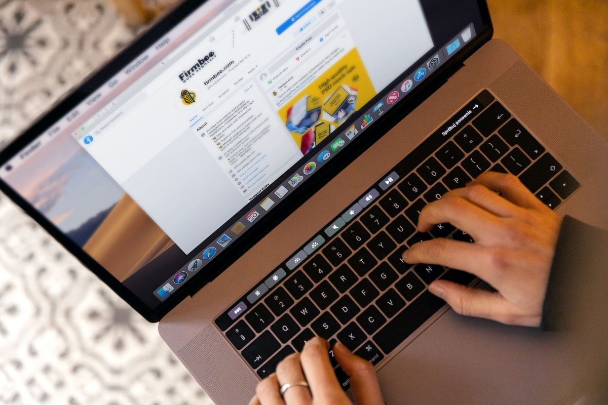Mẹo chọn hình nền laptop Pinterest