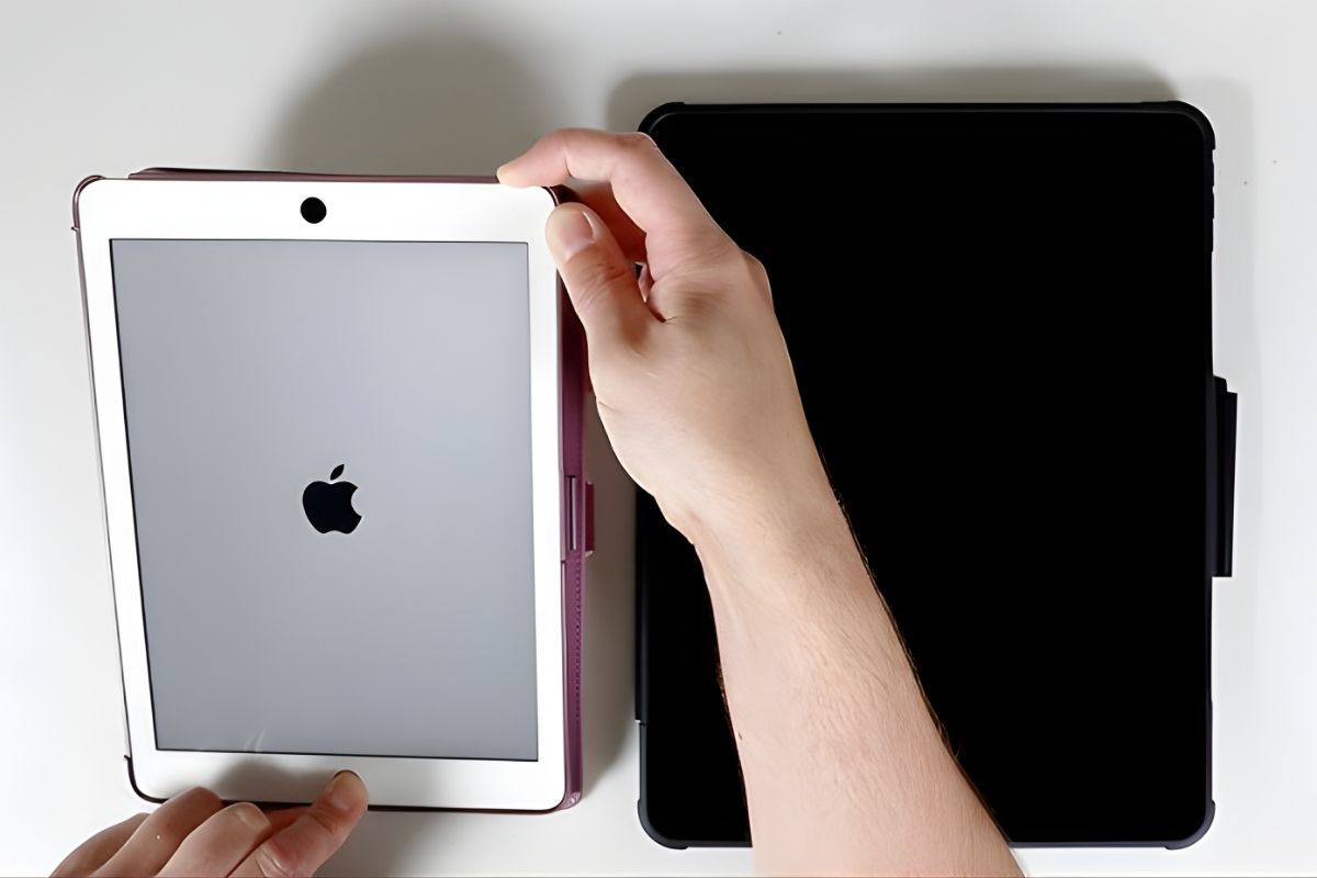 Cách khắc phục iPad không kết nối App Store - Khởi động lại iPad