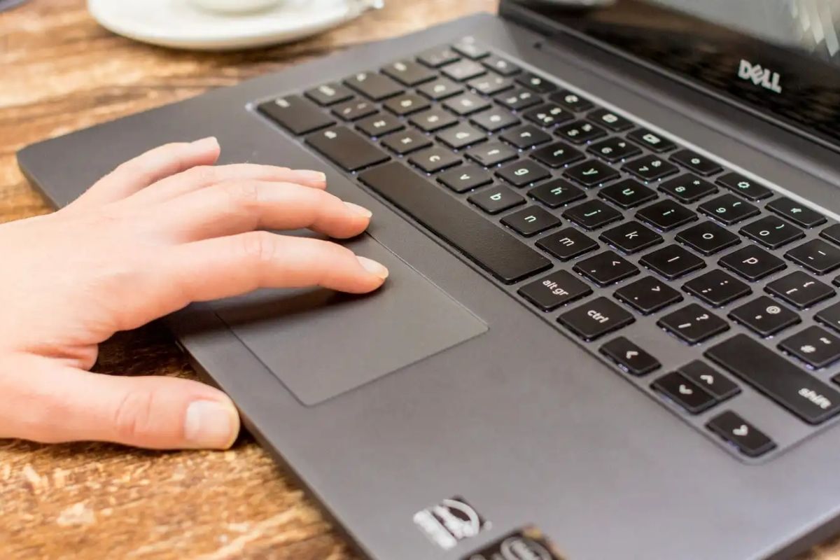 Mẹo mở khóa chuột cảm ứng của laptop dell