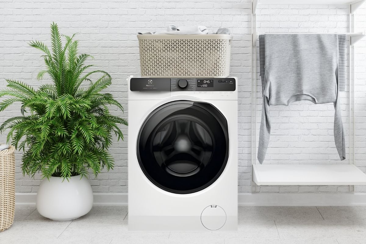 Review máy giặt Electrolux cửa ngang 13KG 2025 (EWF1343P5WC)