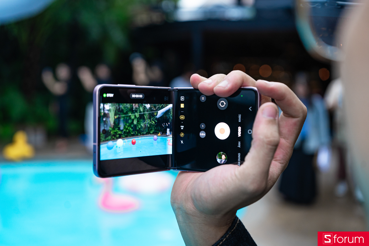 Samsung Galaxy Z Flip 8 màu nào đẹp