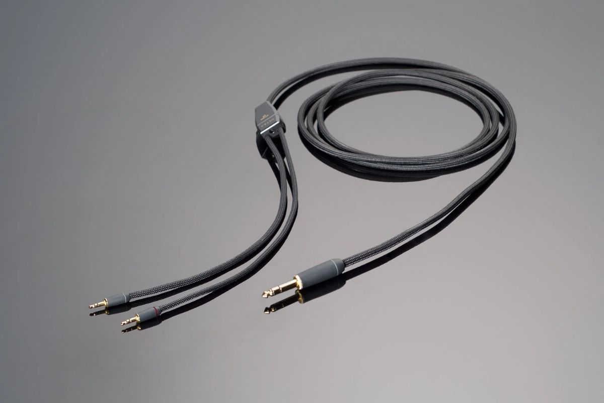 Tai nghe chỉ nghe được một bên do đứt dây cáp