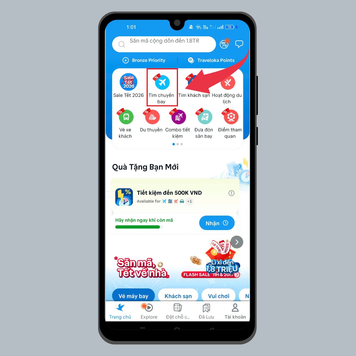 Truy cập Traveloka để đặt vé máy bay tết