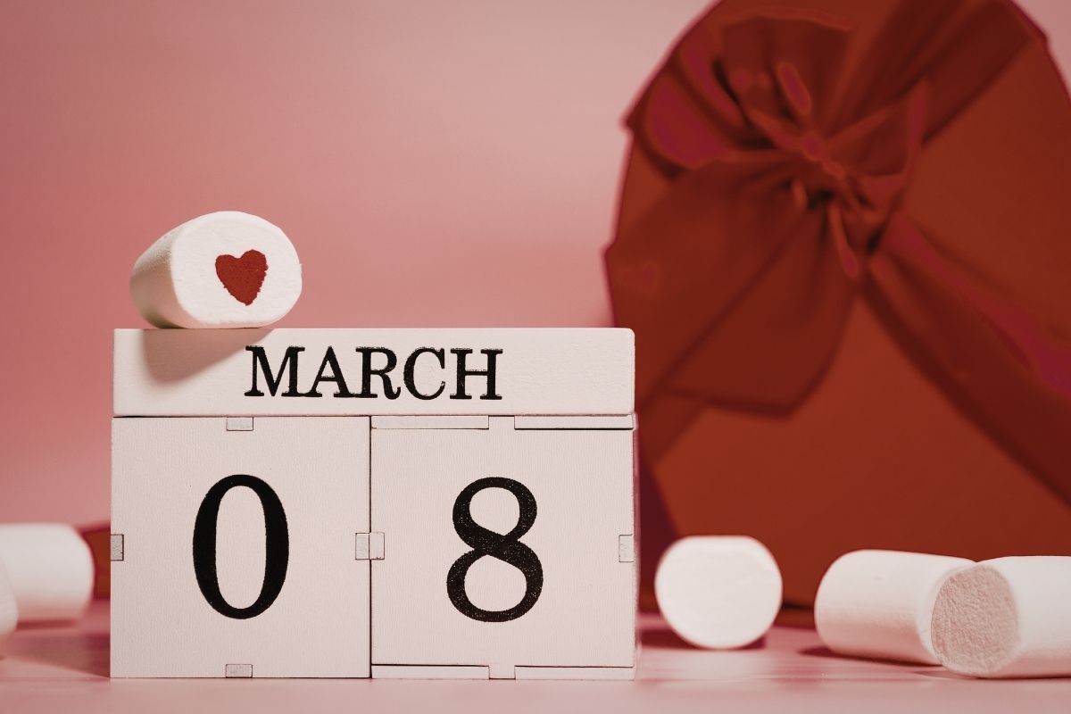 Vì sao nên viết lời chúc 8/3 bằng ChatGPT