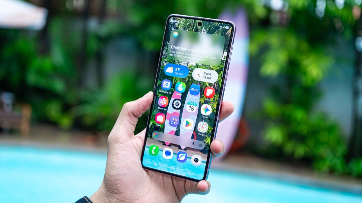 Galaxy Z Flip 8 pin bao nhiêu, sạc nhanh bao nhiêu W?