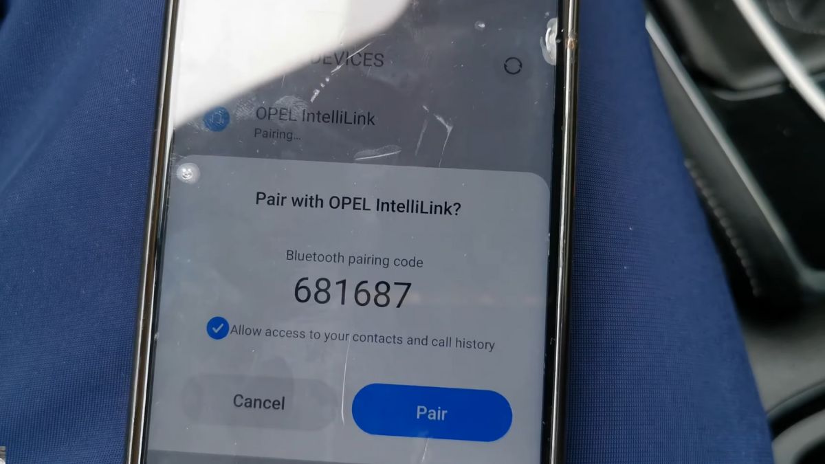 Ghép nối điện thoại với màn hình ô tô bằng Bluetooth