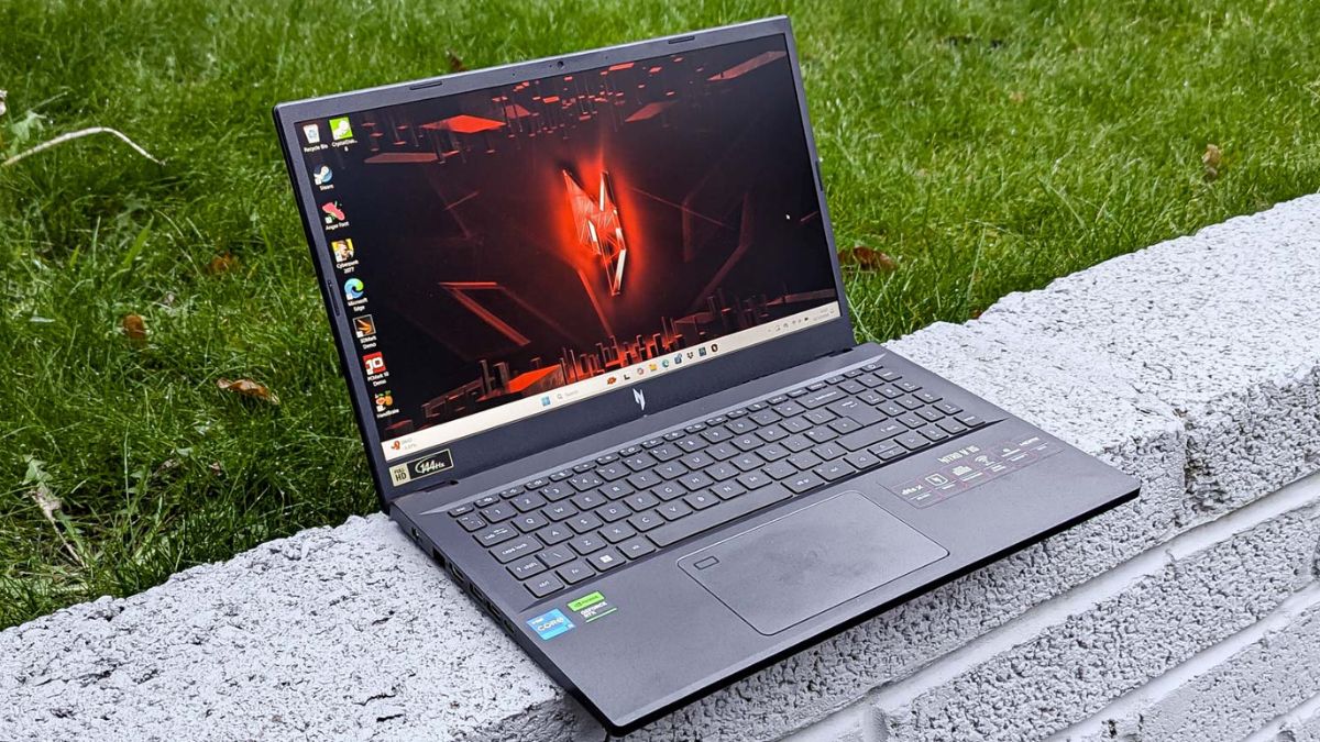 Laptop Gaming Acer Nitro V ANV15-51-57B2 là laptop vẽ SketchUp mượt mà