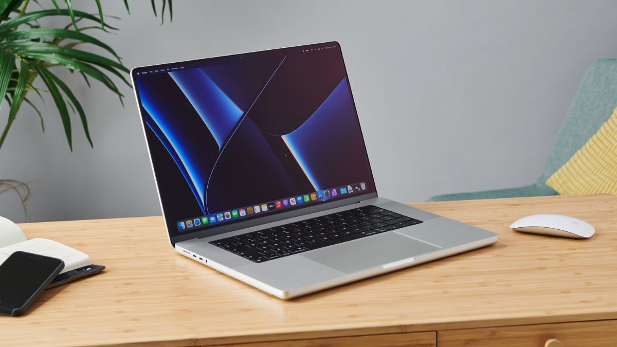 Cách nhận biết MacBook CTO