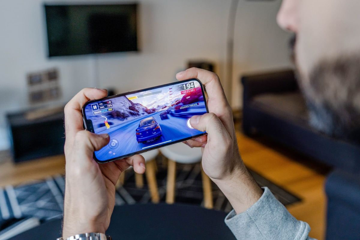 Trải nghiệm thực tế chơi game trên iPhone 12 Pro Max