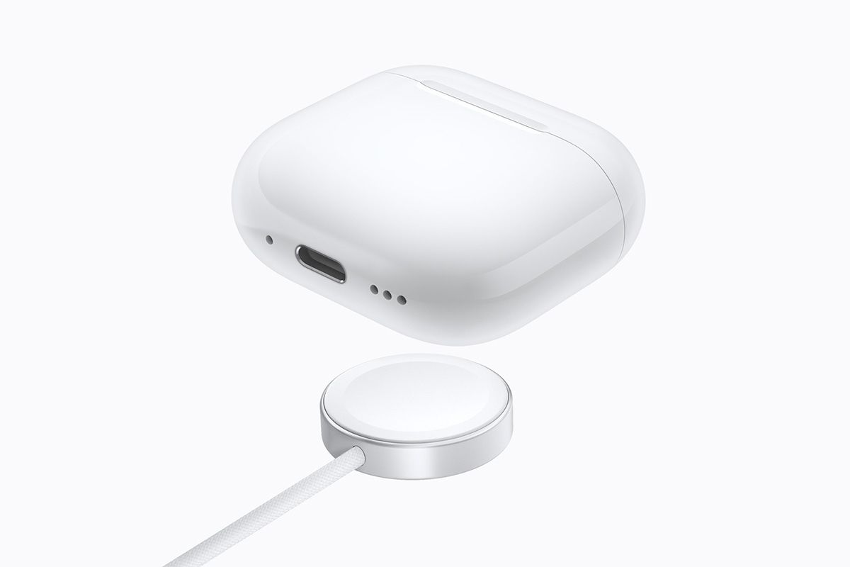 Thời lượng pin và khả năng sạc: Cổng USB-C tiện lợi
