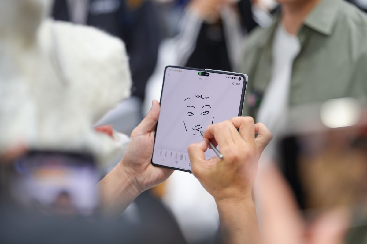 Cách vẽ phác thảo tạo ảnh AI OPPO Find N6 cực đơn giản