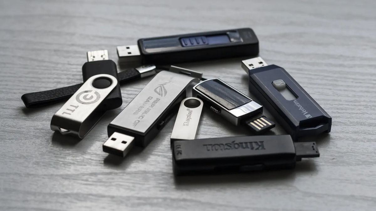 sửa lỗi Unknown USB Device Device Descriptor Request Failed - kiểm tra đầu usb