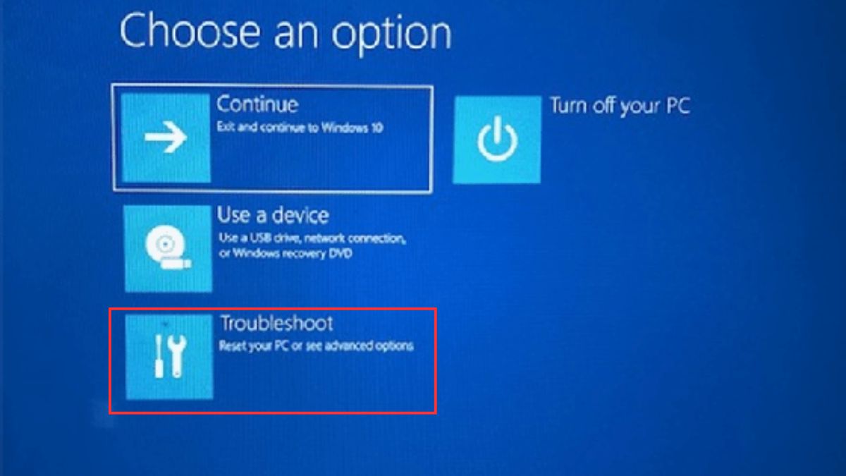 sửa lỗi Your device ran into a problem and needs to restart bằng khởi động máy ở chế độ safe mode - bước 3