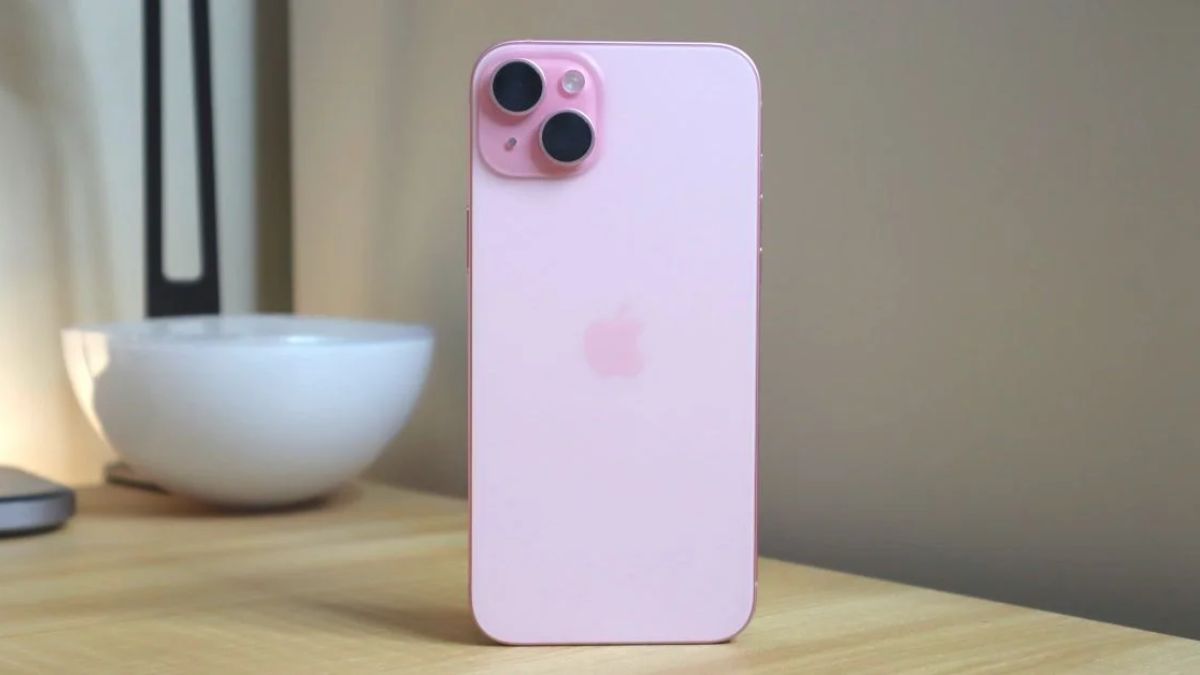 Camera của iPhone 15 màu hồng