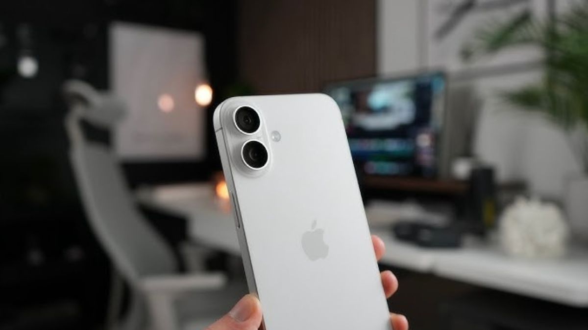 Cụm camera dọc trên iPhone 16