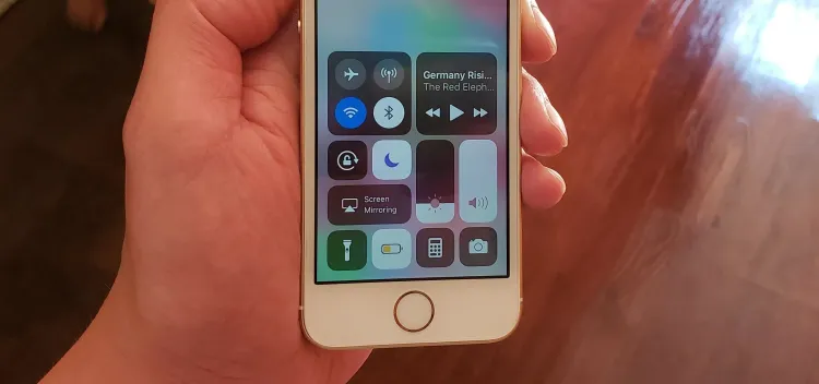 Thao tác bật Chế độ nguồn điện thấp từ dòng iPhone 8 trở xuống