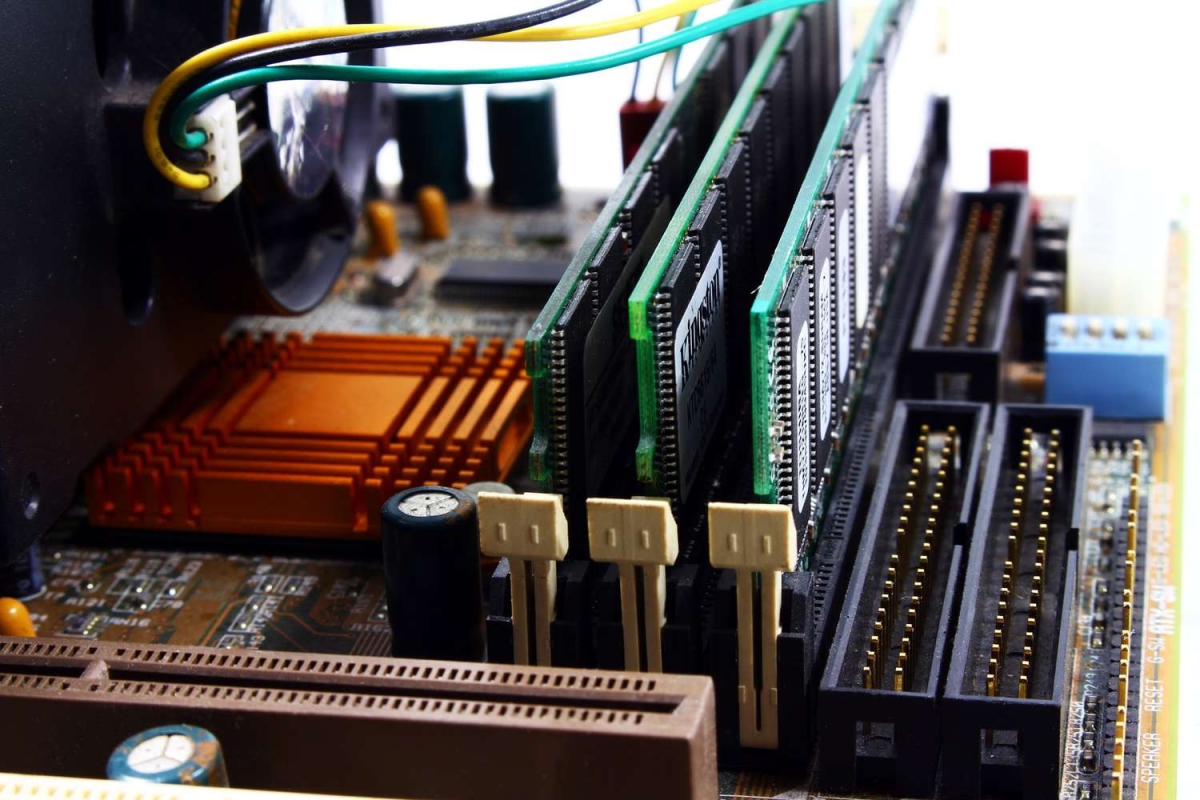Hướng dẫn cách nâng cấp RAM bước 4