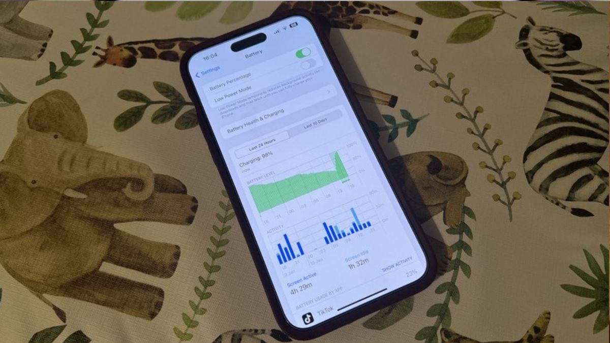 iPhone 15 Pro hỗ trợ sạc nhanh