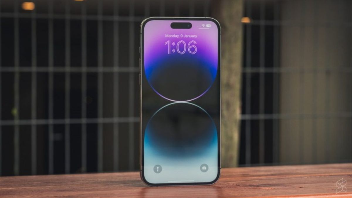 Dung lượng pin iPhone 15 Pro bao nhiêu mAh? Có đủ dùng cả ngày?