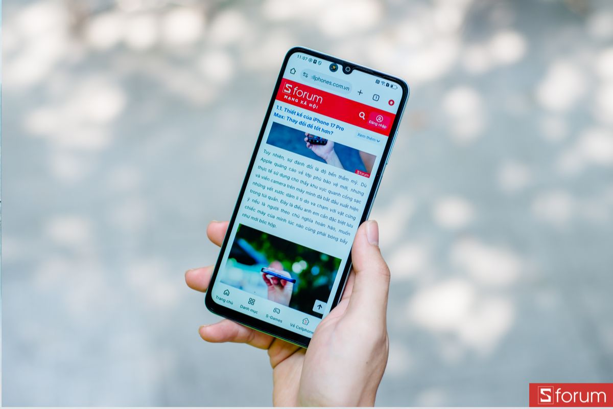 Thiết kế mỏng nhẹ dễ cầm nắm